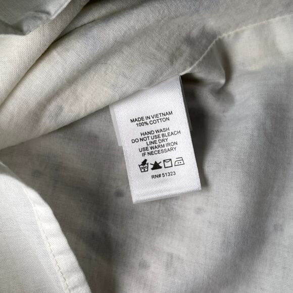 1.State Eyelet Ruffled Flutter Sleeveless Smocked Mock Neck Floral Blouse XS - Picture 6 of 6